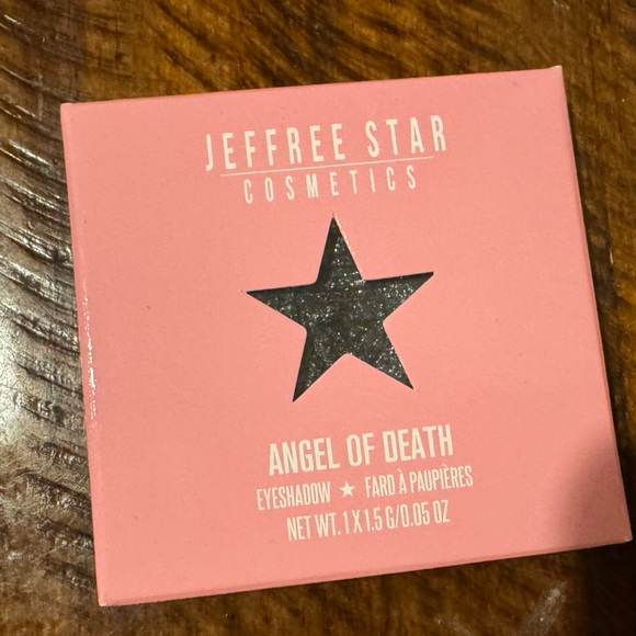 New Jeffree Star Cosmetics‎ Artistry Single Eyeshadow. Color: Angel of Death - Picture 2 of 2